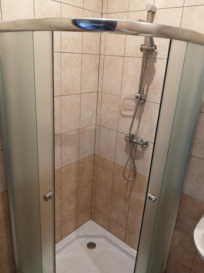 Skuodas Pas Neriju B&B 외부 사진